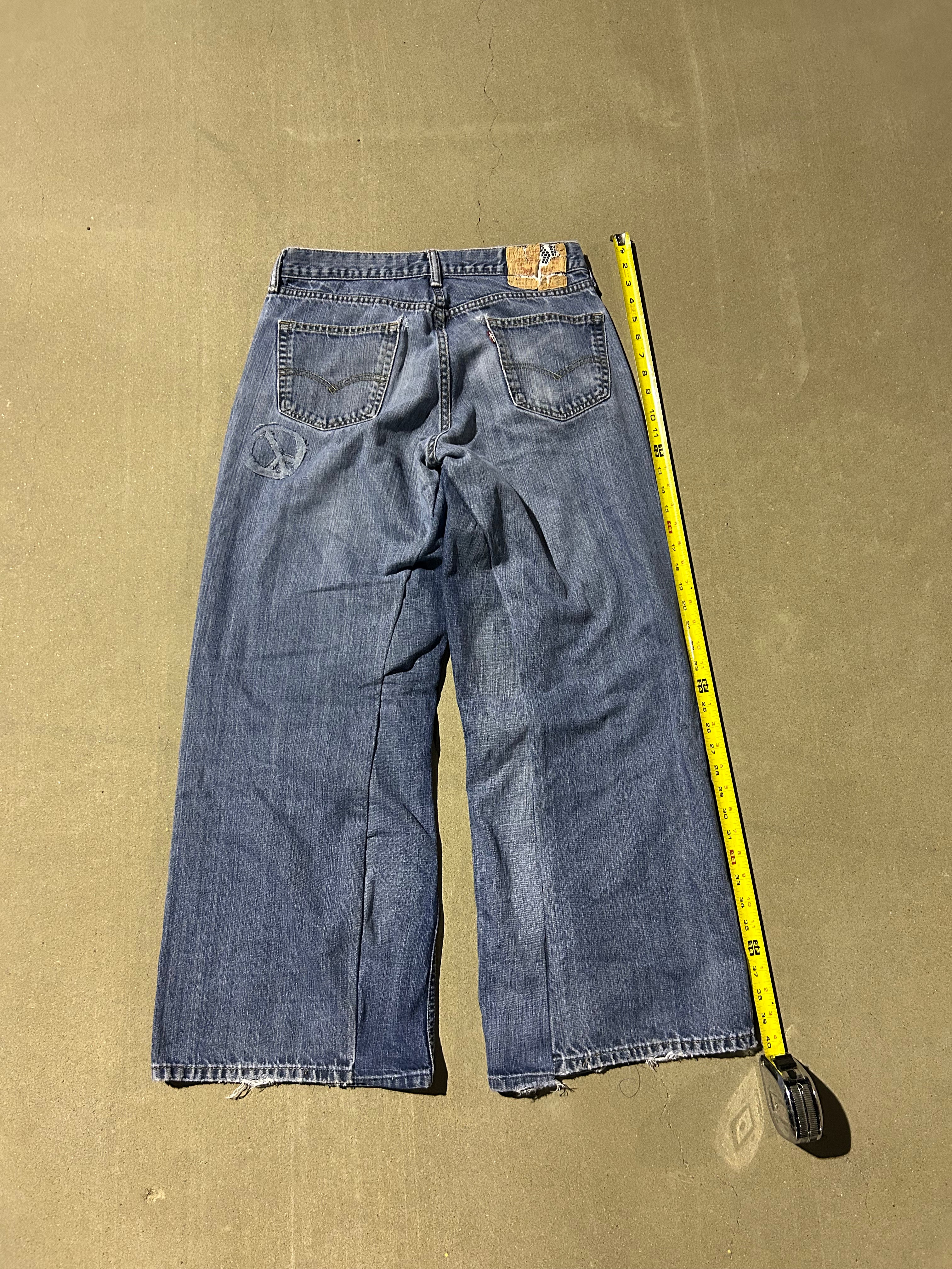 Baggy lace levis jeans